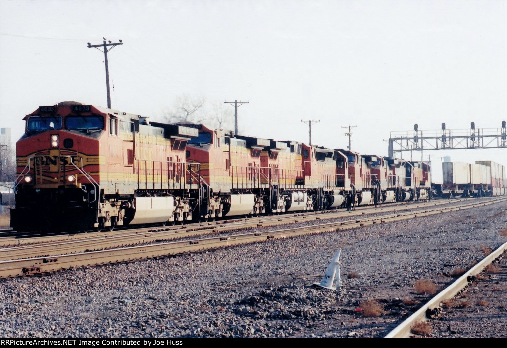 BNSF 4633 West